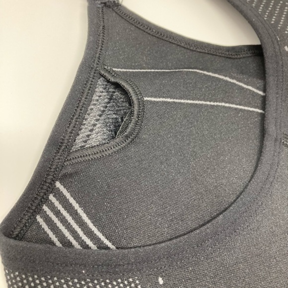 All in Motion Bonded Sports Bra | Medium NWOT - Picture 7 of 14